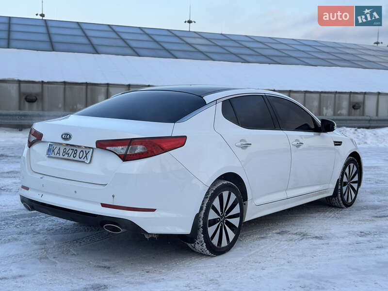 Седан Kia Optima 2011 в Киеве