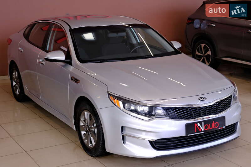 Седан Kia Optima 2016 в Одессе