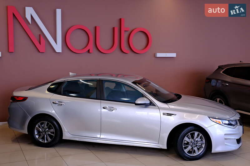 Седан Kia Optima 2016 в Одессе