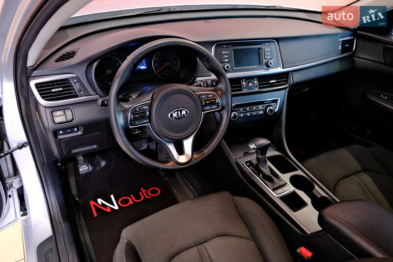 Седан Kia Optima 2016 в Одессе