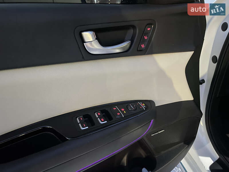 Седан Kia Optima 2019 в Одессе