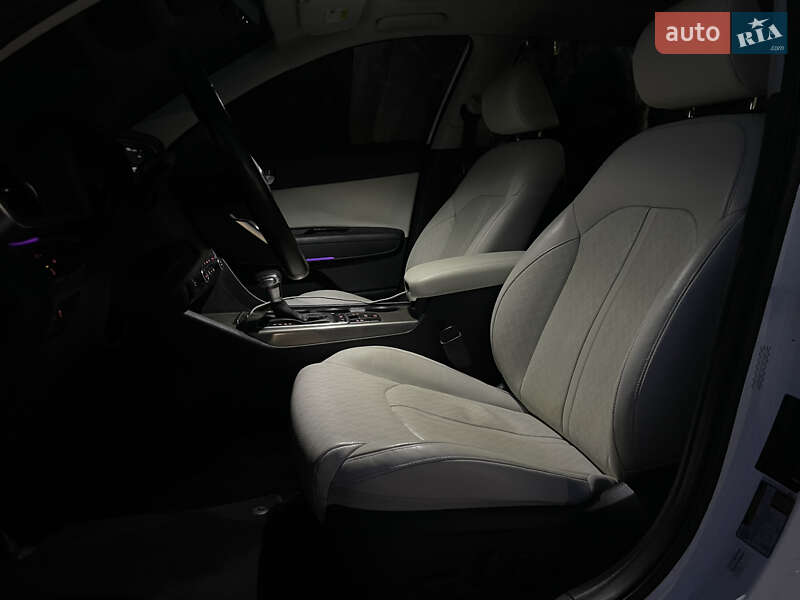 Седан Kia Optima 2019 в Одессе