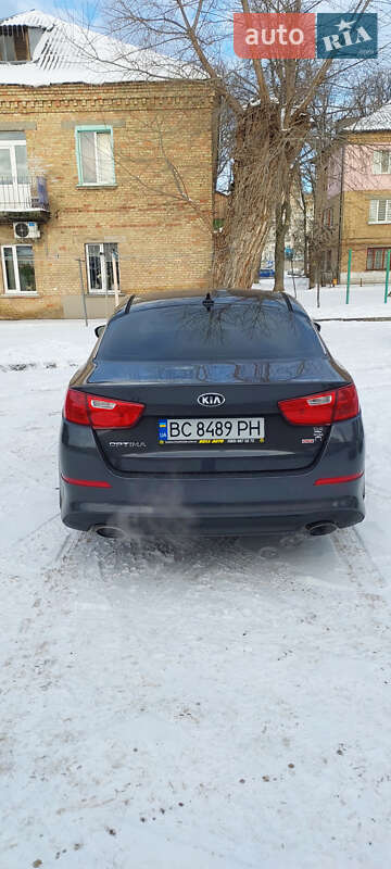 Седан Kia Optima 2015 в Вишневом