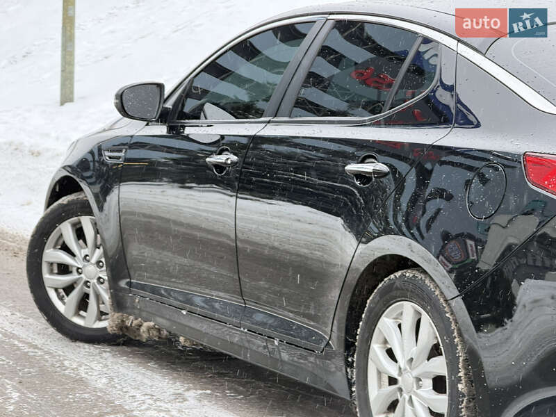 Седан Kia Optima 2014 в Киеве