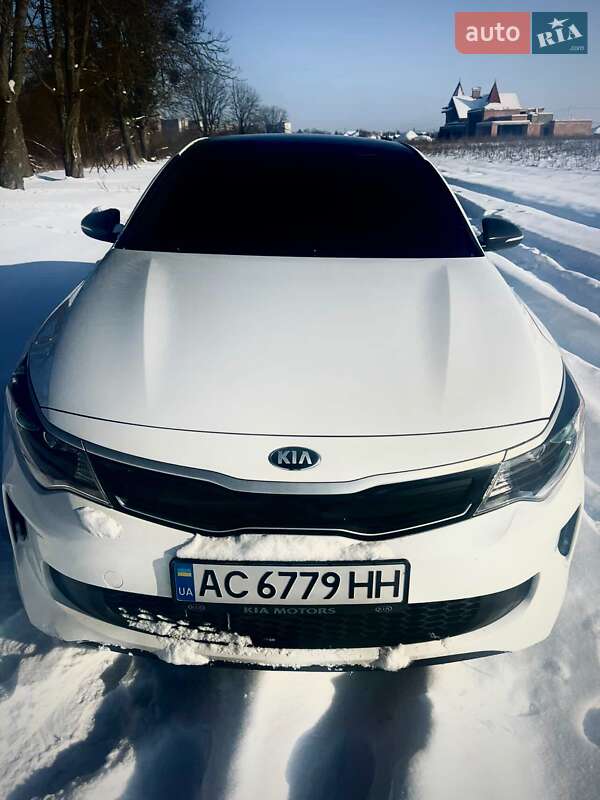 Седан Kia Optima 2017 в Києві фото Седан Kia Optima 2017 в Києві