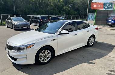 Седан Kia Optima 2016 в Сумах