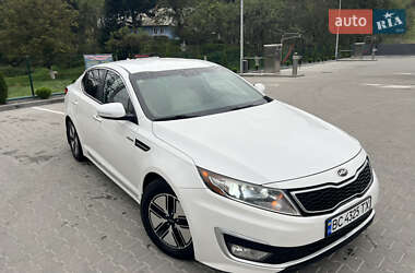 Седан Kia Optima 2013 в Старом Самборе