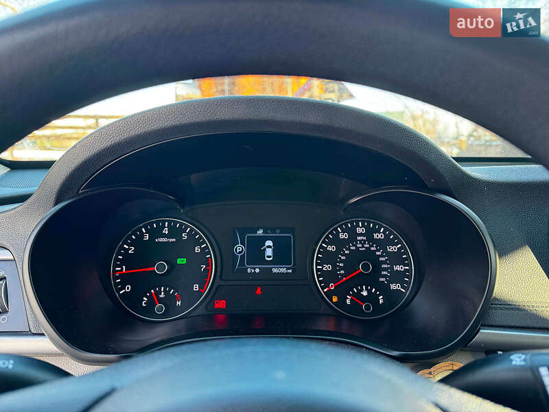 Седан Kia Optima 2015 в Києві