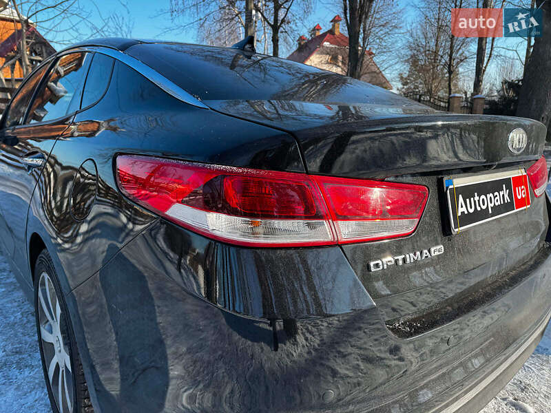 Седан Kia Optima 2015 в Києві