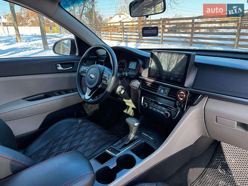 Седан Kia Optima 2015 в Києві