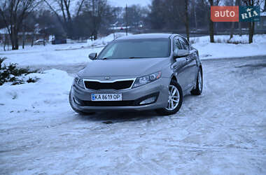 Седан Kia Optima 2013 в Любаре