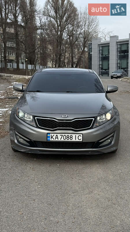 Седан Kia Optima 2013 в Дніпрі