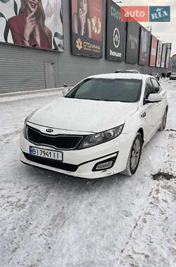 Седан Kia Optima 2015 в Полтаве