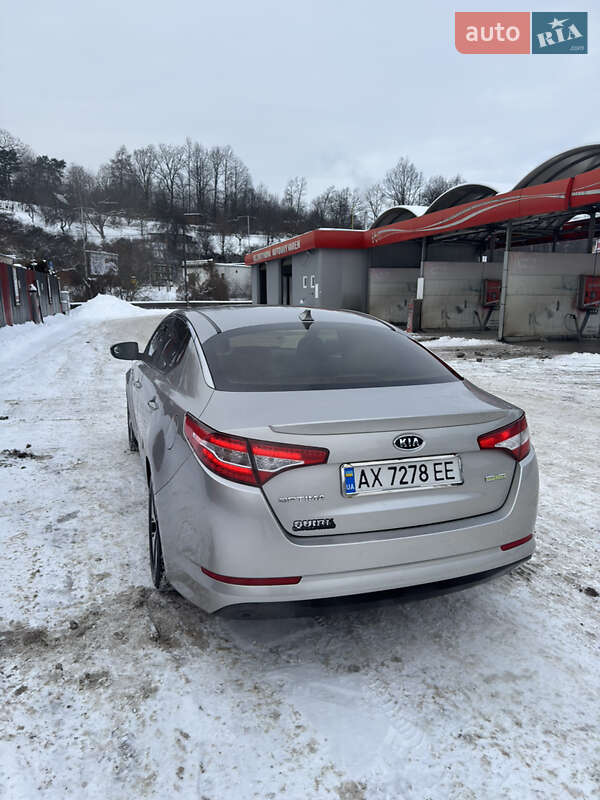 Седан Kia Optima 2011 в Харькове