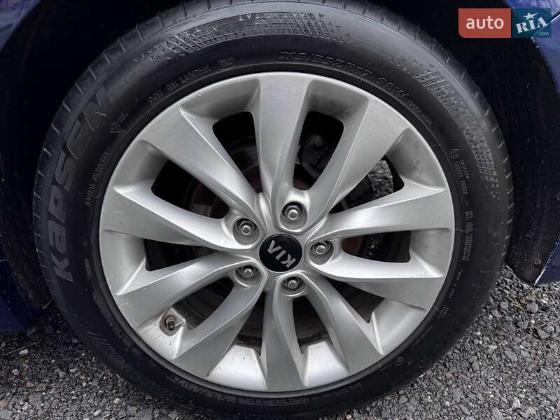 Седан Kia Optima 2016 в Кременчуці