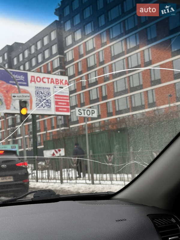 Седан Kia Optima 2014 в Києві