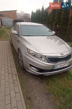 Седан Kia Optima 2013 в Львове