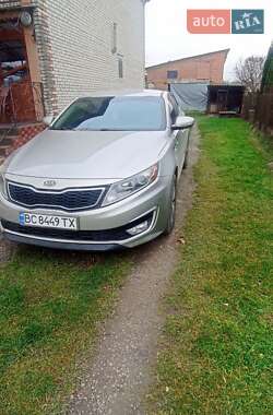 Седан Kia Optima 2013 в Львове