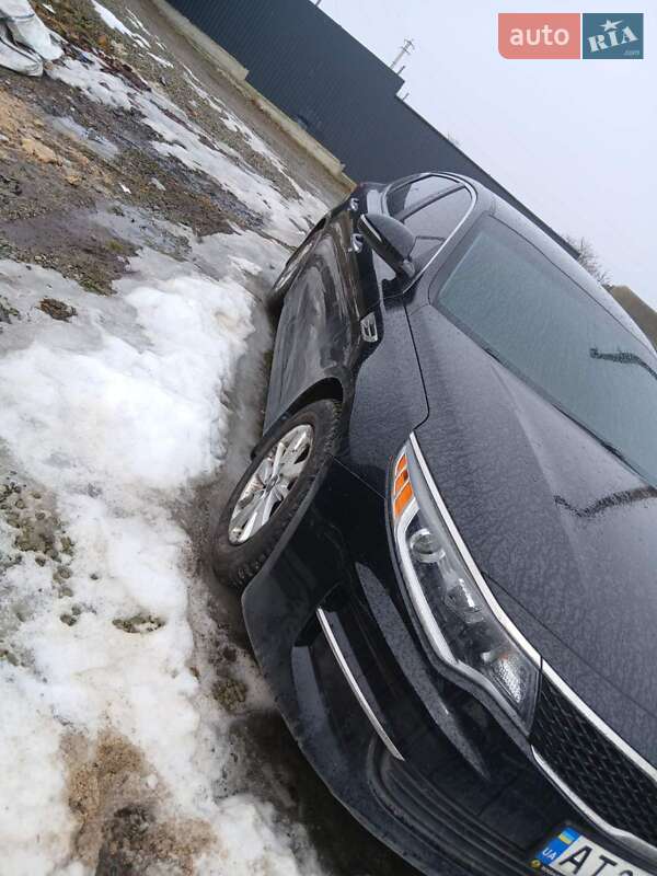 Седан Kia Optima 2017 в Ивано-Франковске