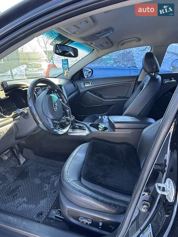 Седан Kia Optima 2012 в Тернополе