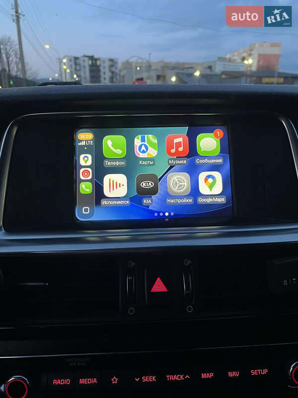 Седан Kia Optima 2019 в Ужгороде