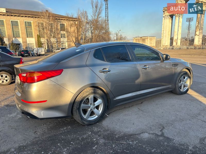 Седан Kia Optima 2014 в Кам'янському