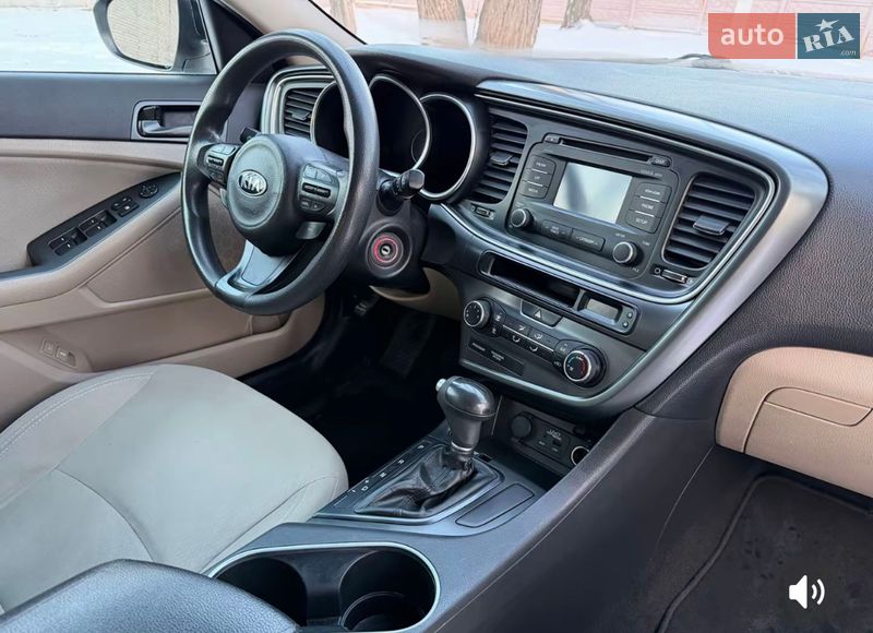 Седан Kia Optima 2014 в Полтаве