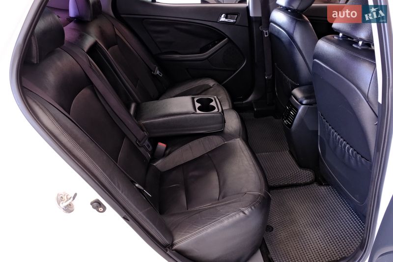 Седан Kia Optima 2013 в Одессе
