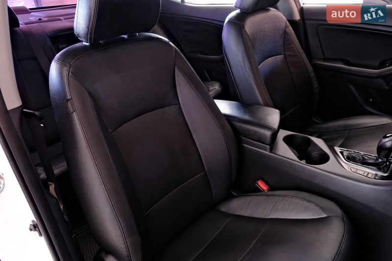 Седан Kia Optima 2013 в Одессе