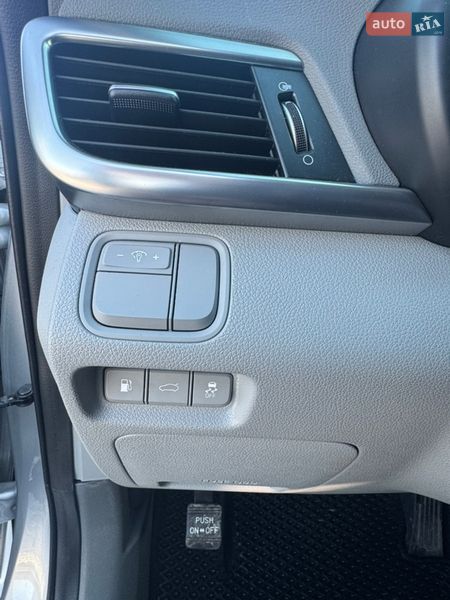 Седан Kia Optima 2016 в Києві