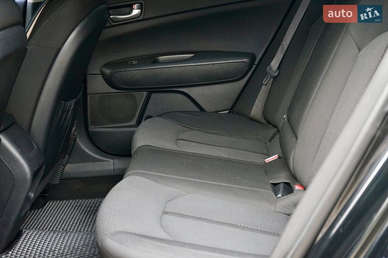 Седан Kia Optima 2016 в Черкасах