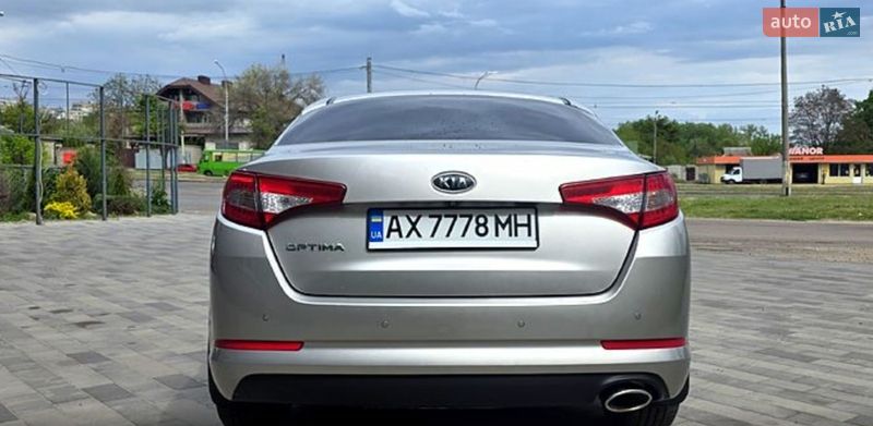 Седан Kia Optima 2012 в Харькове