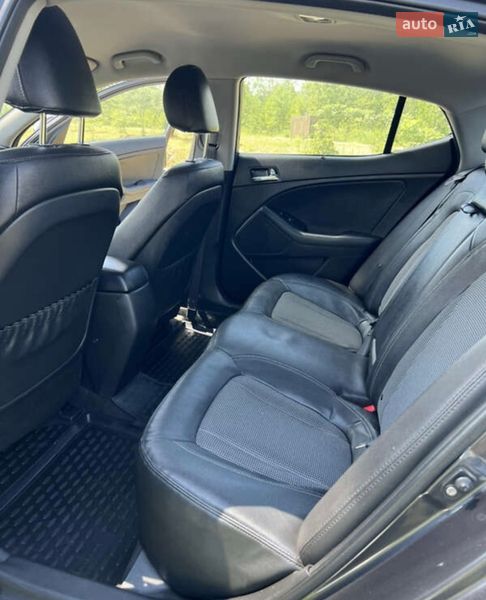 Седан Kia Optima 2012 в Корсунь-Шевченківському