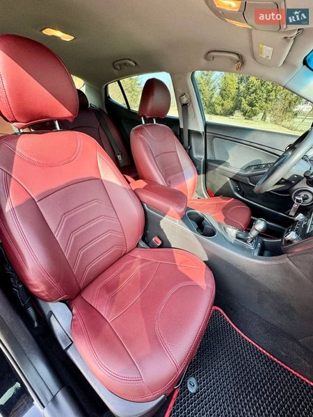 Седан Kia Optima 2014 в Запорожье