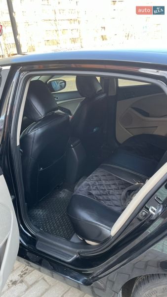 Седан Kia Optima 2013 в Дніпрі
