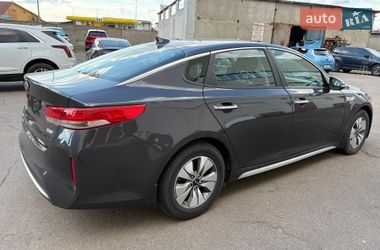 Седан Kia Optima 2016 в Киеве