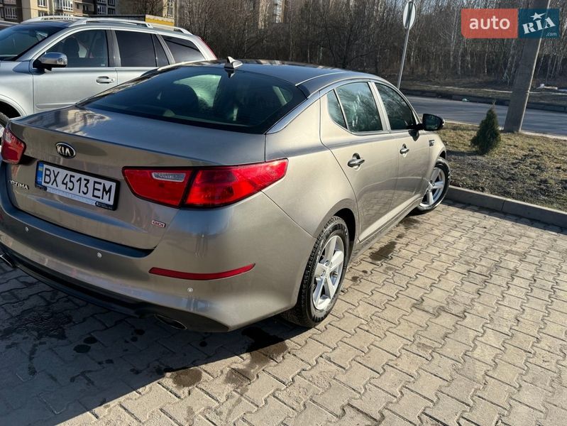 Седан Kia Optima 2015 в Хмельницком