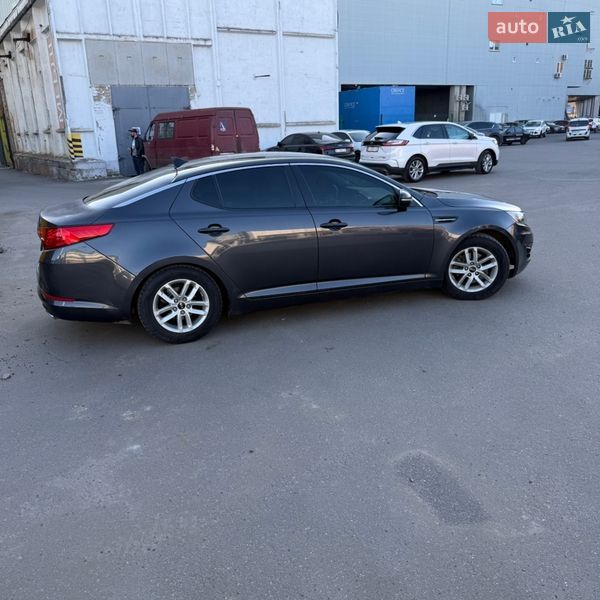 Седан Kia Optima 2011 в Полтаве