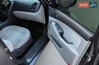 Седан Kia Optima 2011 в Полтаве