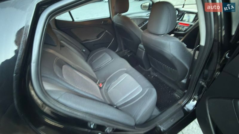 Седан Kia Optima 2012 в Міжгір'ї
