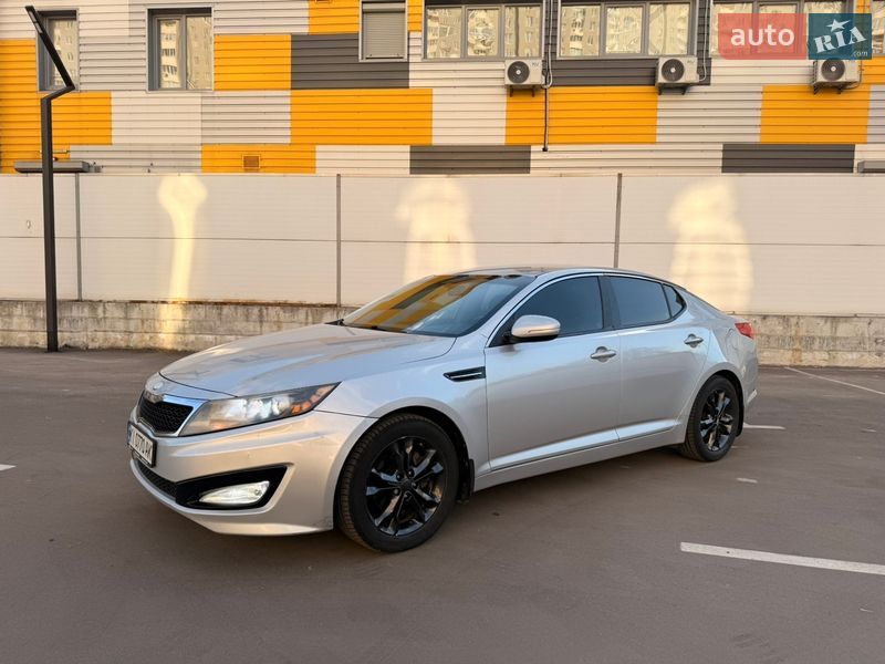 Седан Kia Optima 2012 в Києві