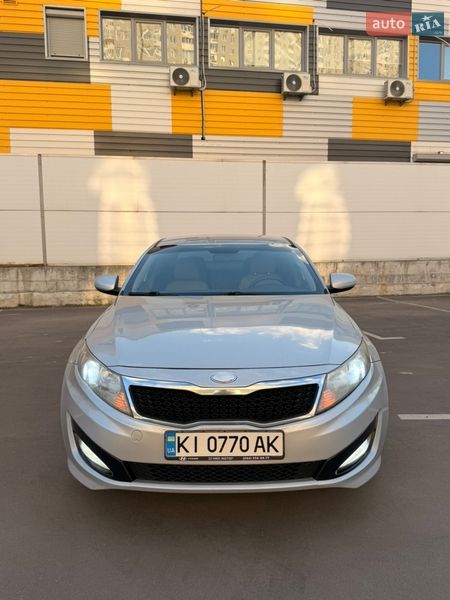 Седан Kia Optima 2012 в Києві