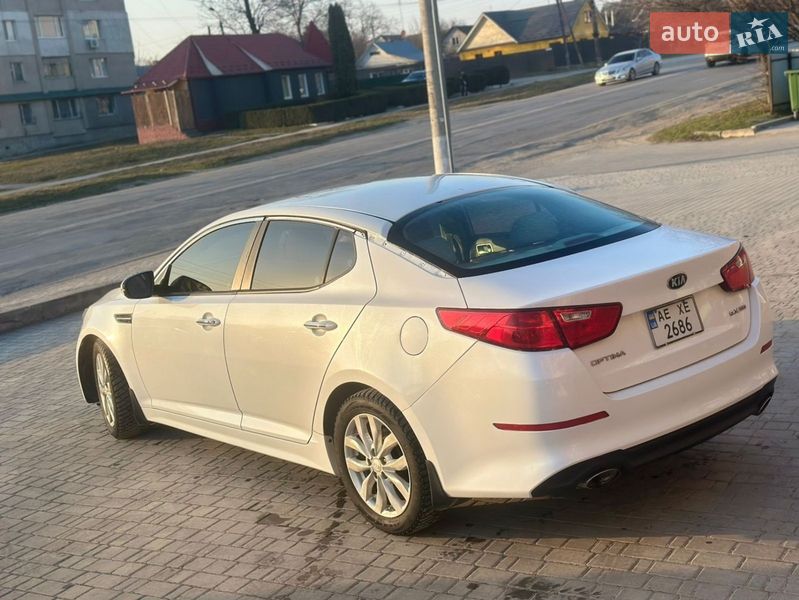 Седан Kia Optima 2014 в Кам'янець-Подільському
