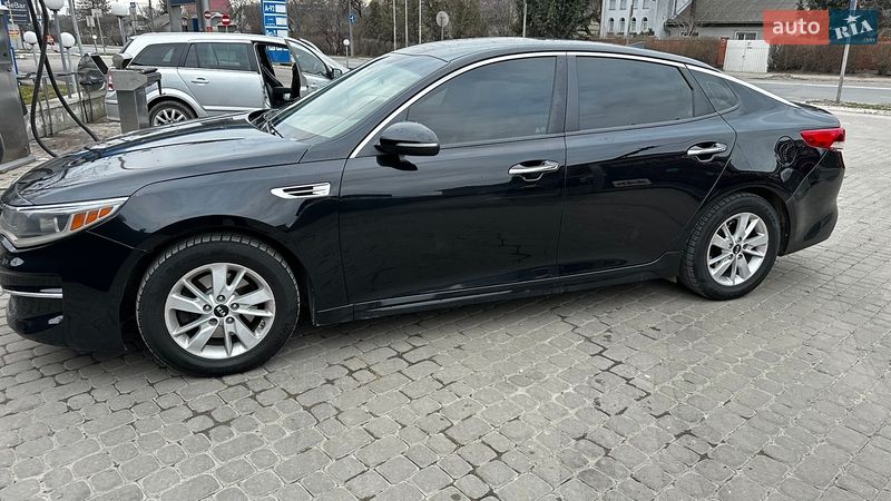 Седан Kia Optima 2016 в Ивано-Франковске