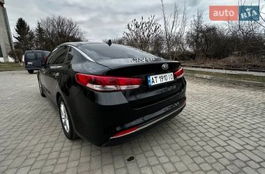 Седан Kia Optima 2016 в Ивано-Франковске