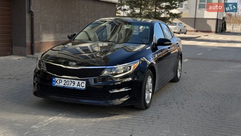 Седан Kia Optima 2017 в Ивано-Франковске