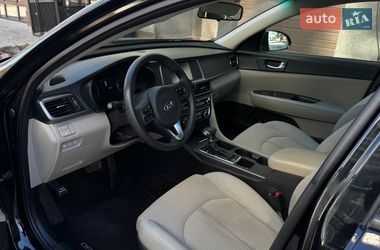 Седан Kia Optima 2017 в Ивано-Франковске