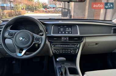 Седан Kia Optima 2017 в Ивано-Франковске
