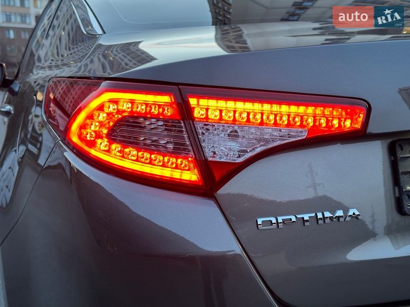 Седан Kia Optima 2012 в Одессе