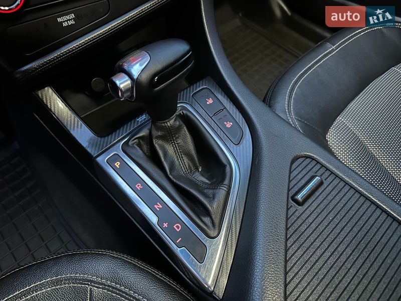 Седан Kia Optima 2012 в Одессе